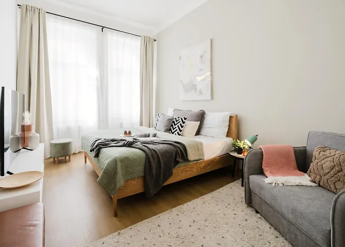Days - Sunlit 1bdr W Netflix In New Town Appartamento *