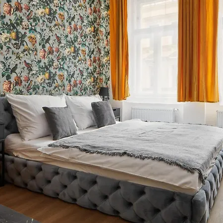 Prague Days - Sunlit 1Bdr Apartments W Smart Tv In New Town Appartement *