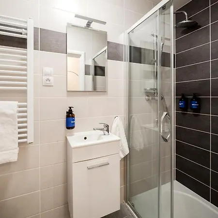 Prague Days - Sunlit 1Bdr Apartments W Smart Tv In New Town
