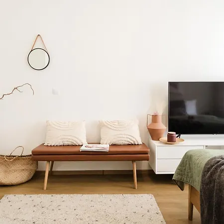 Prague Days - Sunlit 1Bdr Apartments W Smart Tv In New Town