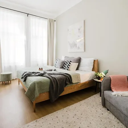 Days - Sunlit 1bdr - Netflix - Yet Quiet - New Town Lägenhet *