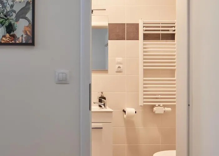 Days - Sunlit 1bdr W Netflix In New Town * Praga