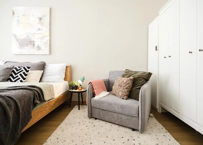 Days - Sunlit 1bdr W Netflix In New Town * Praga