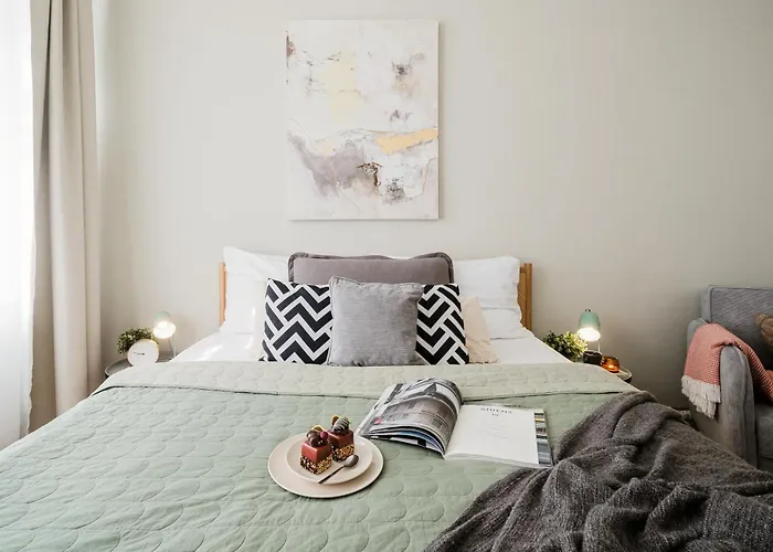 Apartament Days - Sunlit 1bdr W Netflix In New Town