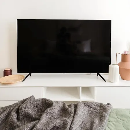 Apartment Days - Sunlit 1bdr W Netflix In New Town Prag